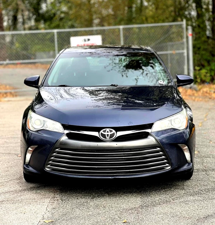 Used 2015 Toyota CAMRY LE 