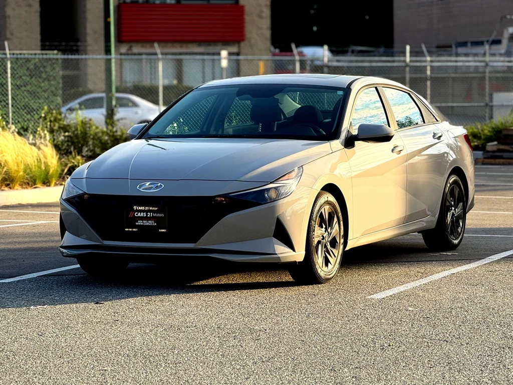 Used 2022 Hyundai ELANTRA SEL 