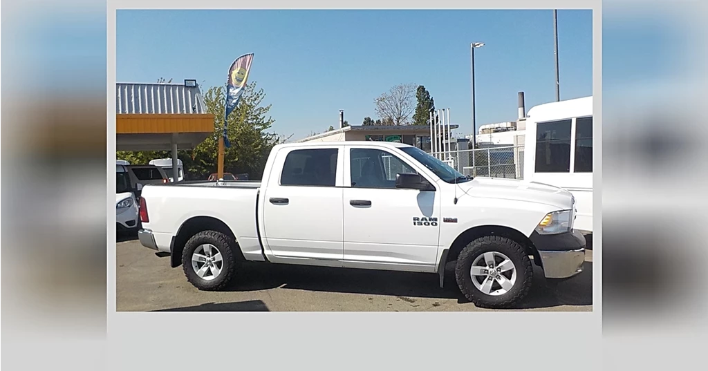 Used 2017 Dodge RAM 1500 4WD 4WD Crew Cab 140.5" ST