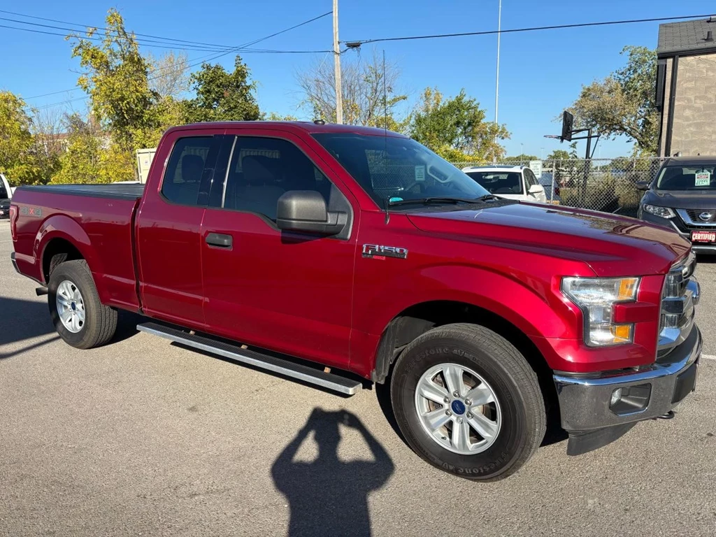 Used 2017 Ford F-150 XLT ** 4X4, TOW PKG, CARPLAY **