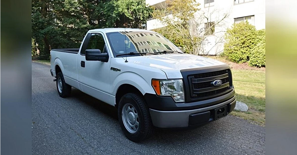 Used 2013 Ford F150 REGULAR CAB 8 FOOT BOX 2WD Reg Cab 145" XL