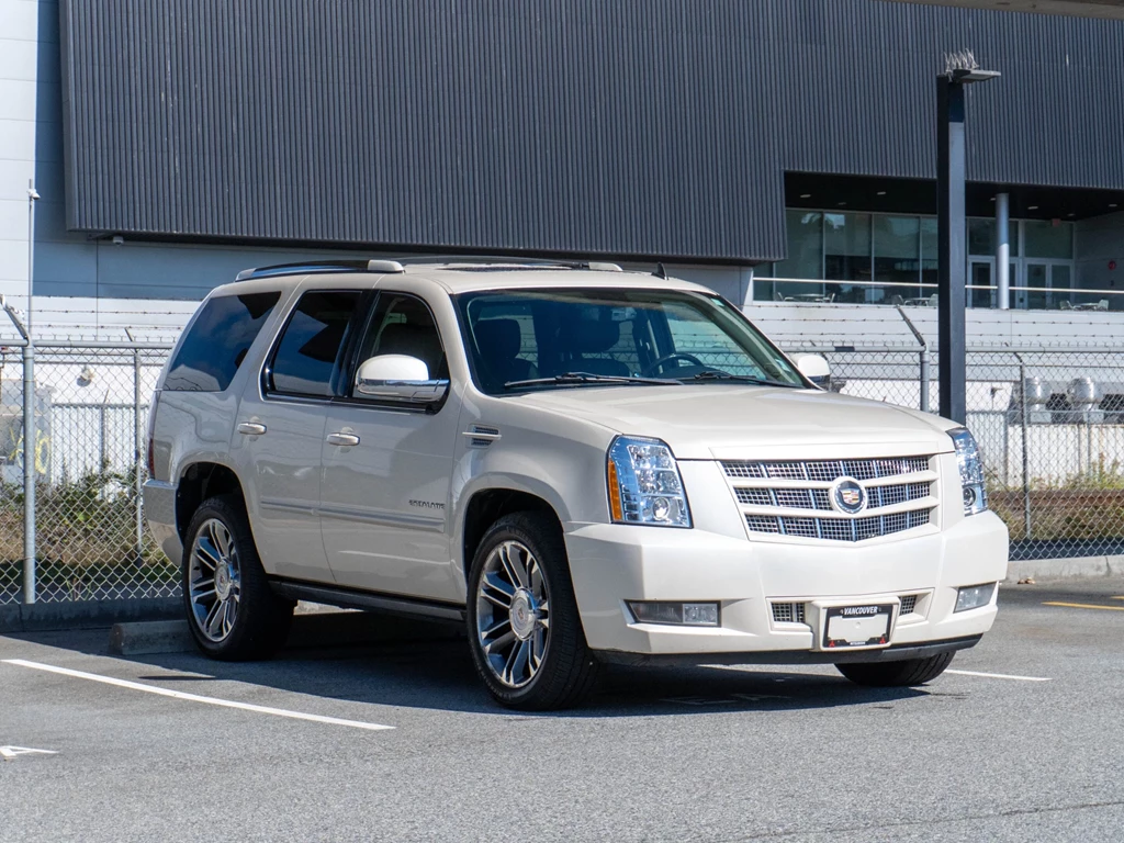 Used 2013 Cadillac ESCALADE 7 PASSENGER LOCAL BC VEHICLE CLEAN TITLE 7 PASSENGER LOCAL BC VEHICLE CLEAN TITLE
