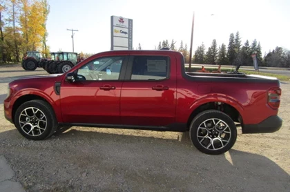 Used 2025 Ford MAVERICK Lariat