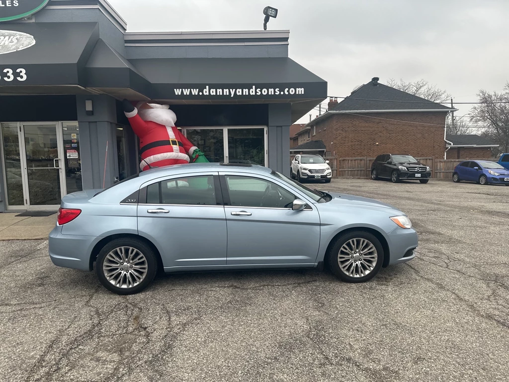 Used 2012 Chrysler 200 FWD 