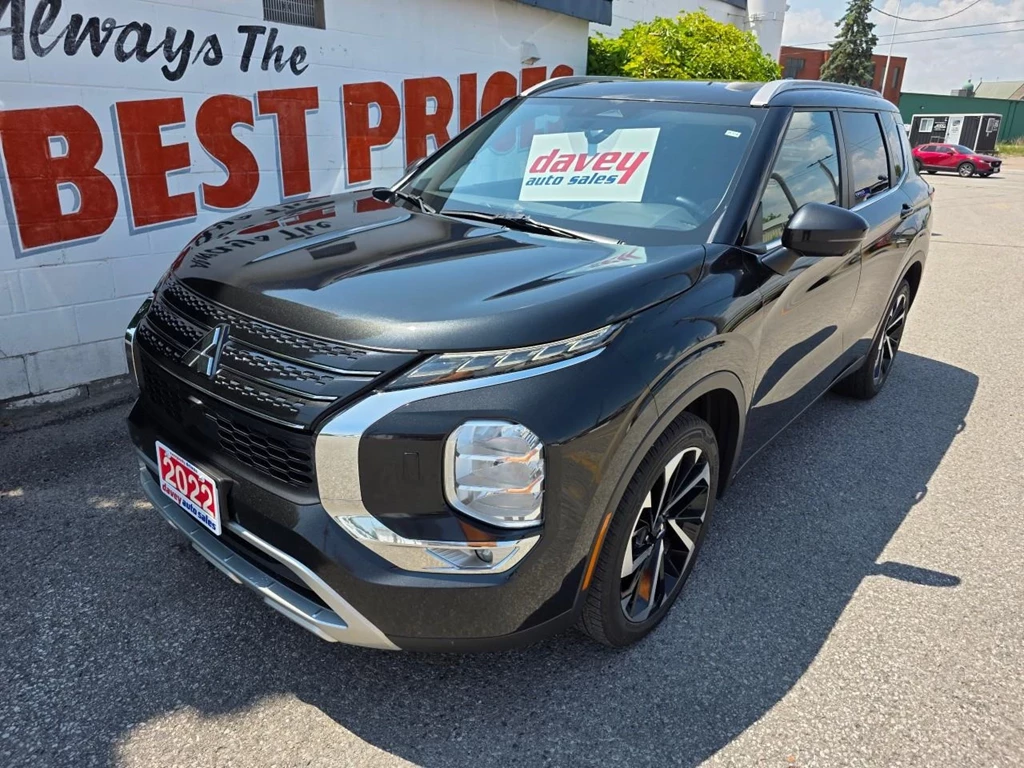 Used 2022 Mitsubishi OUTLANDER SE