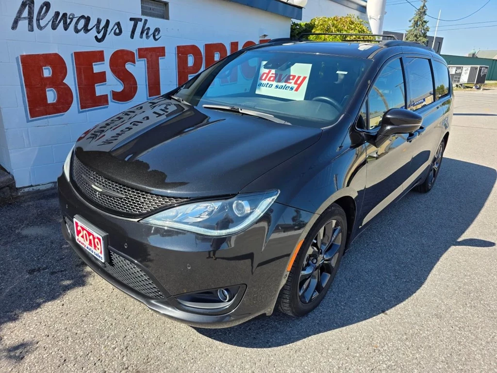 Used 2019 Chrysler PACIFICA Limited