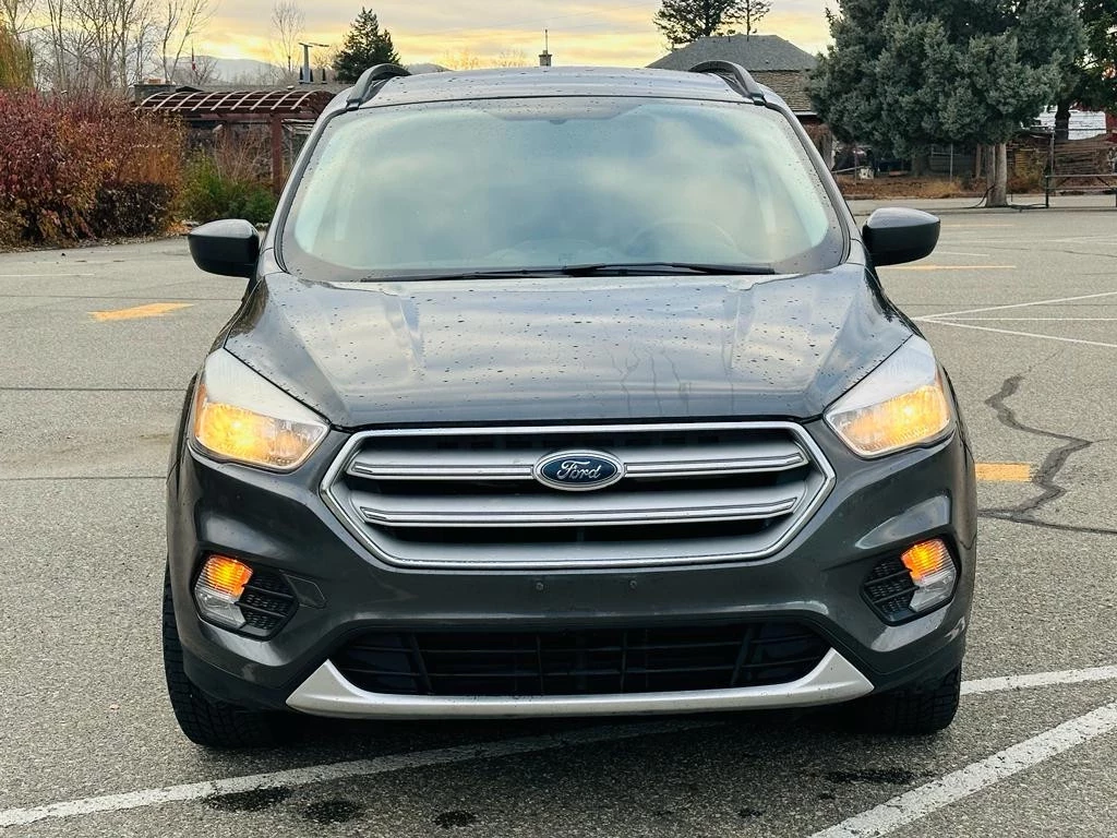 Used 2018 Ford ESCAPE SE 4WD 