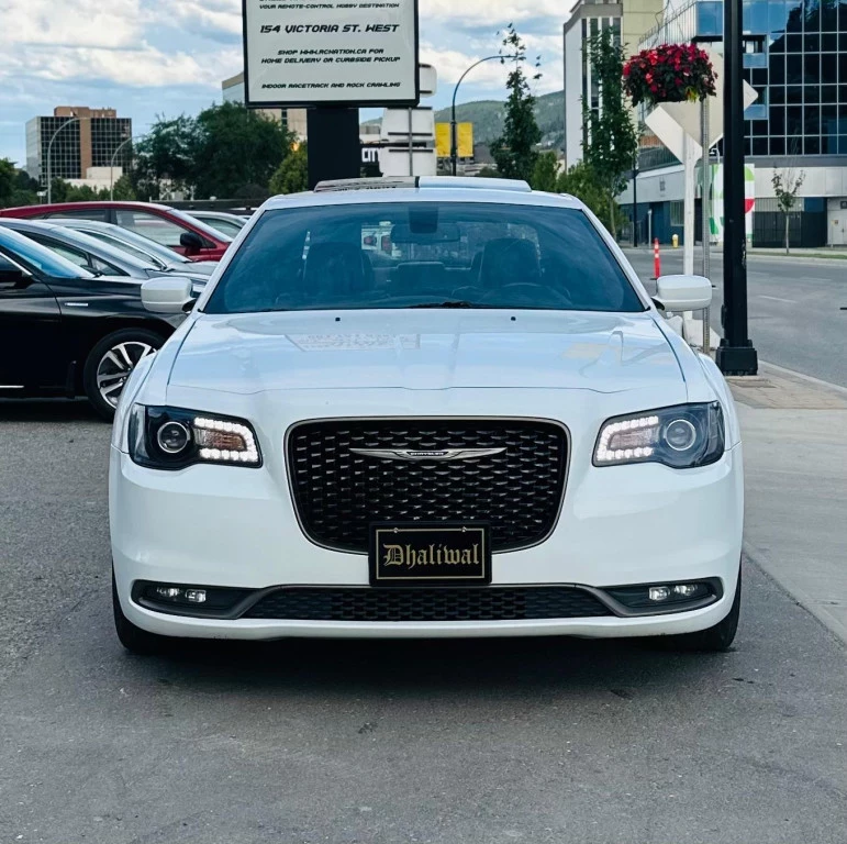 Used 2019 Chrysler 300 S 4DR REAR-WHEEL DRIVE SEDAN AUTOMATIC 