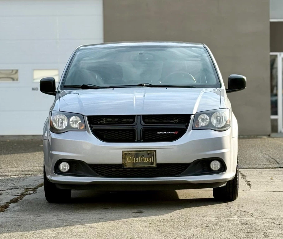 Used 2017 Dodge GRAND CARAVAN SXT FRONT-WHEEL DRIVE PASSENGER V... 