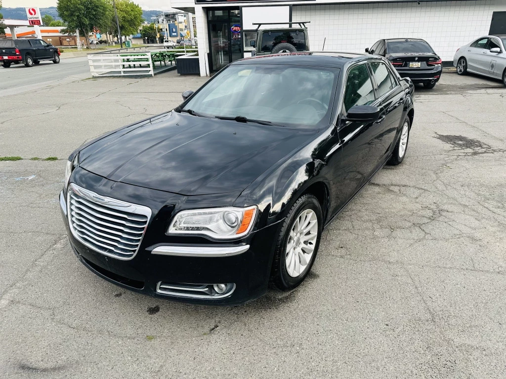 Used 2012 Chrysler 300 4DR SDN V6 TOURING RWD 