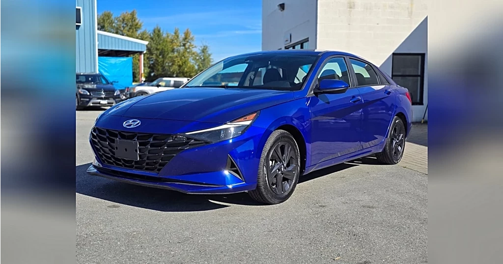 Used 2021 Hyundai ELANTRA PREFERRED W/SUN & TECH PACKAGE Preferred IVT w/Sun & Tech Package