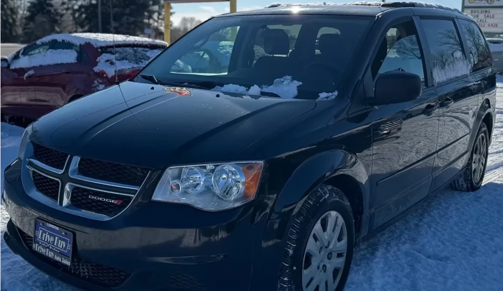 Used 2016 Dodge GRAND CARAVAN SXT 