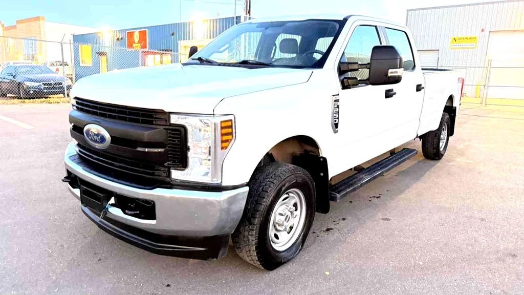 Used 2019 Ford F-250 FX4 SUPER DUTY SRW 4X4, CLEAN CARFAX, 2 KEYS 