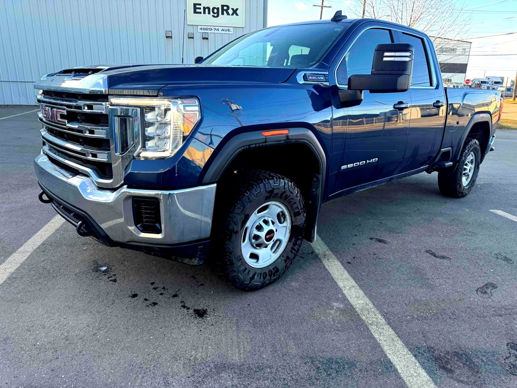 Used 2022 GMC SIERRA 2500 HD SLE 4X4 DOUBLE CAB, CLEAN CARFAX... 