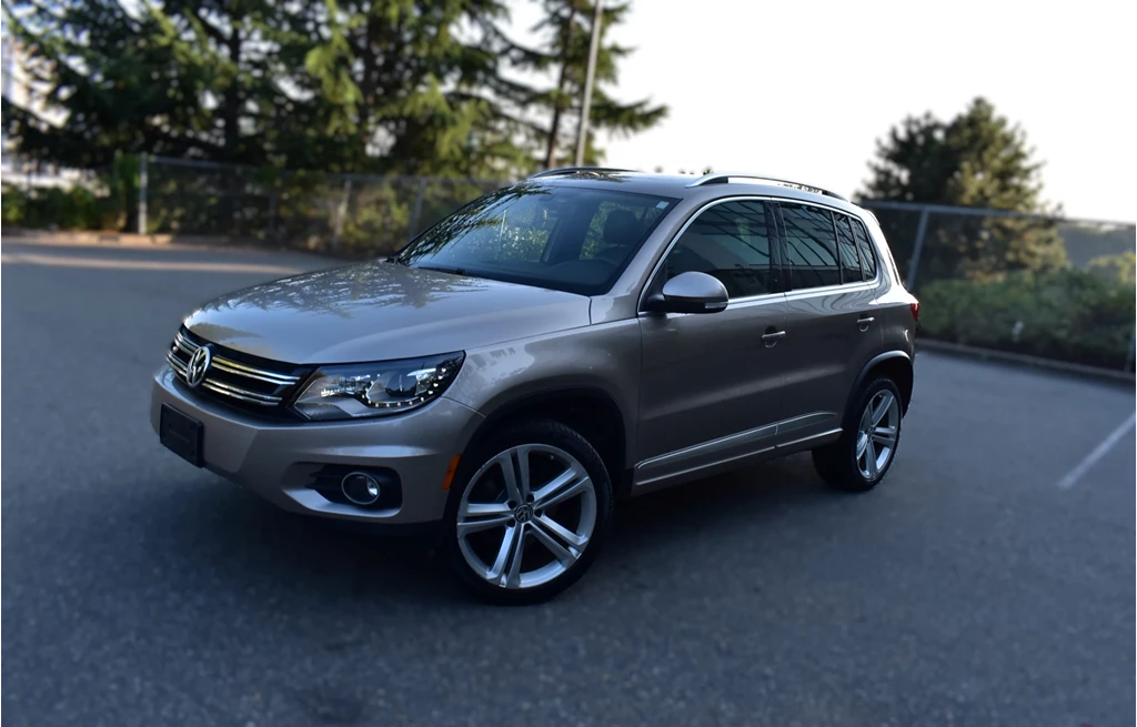 Used 2016 Volkswagen TIGUAN AWD 