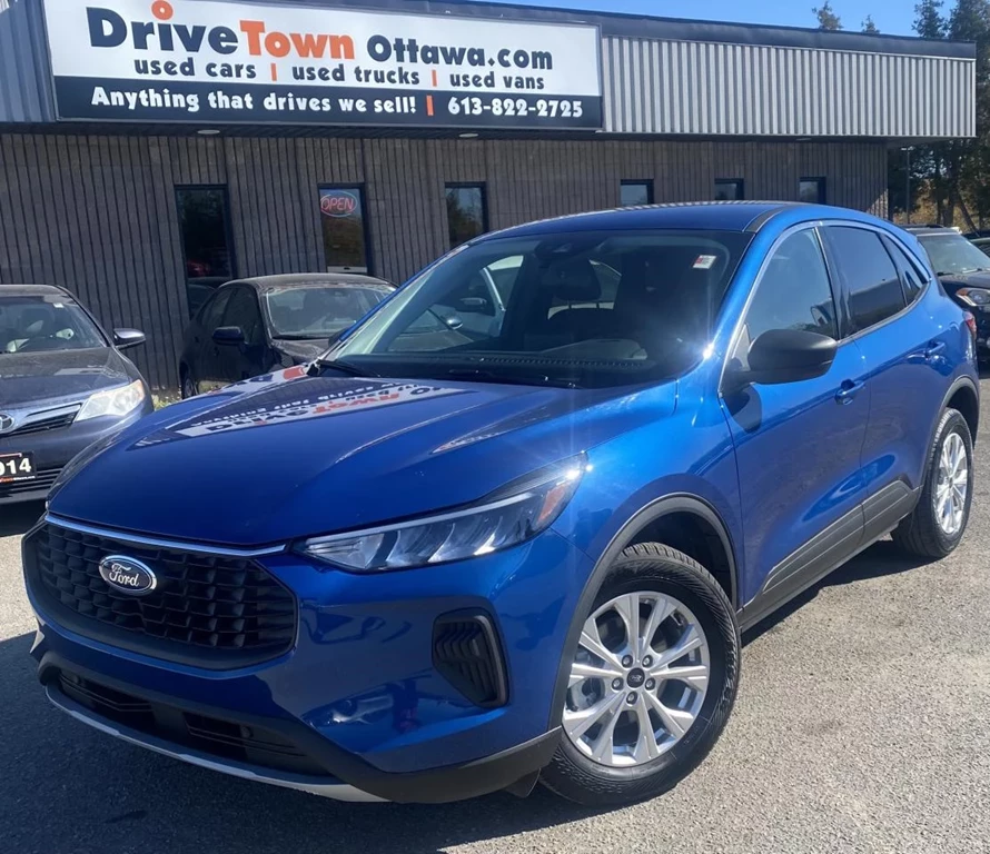 Used 2023 Ford ESCAPE Active