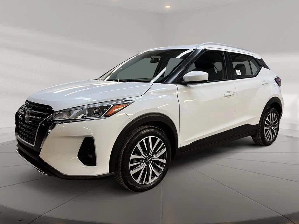 Used 2024 Nissan KICKS SV FWD
