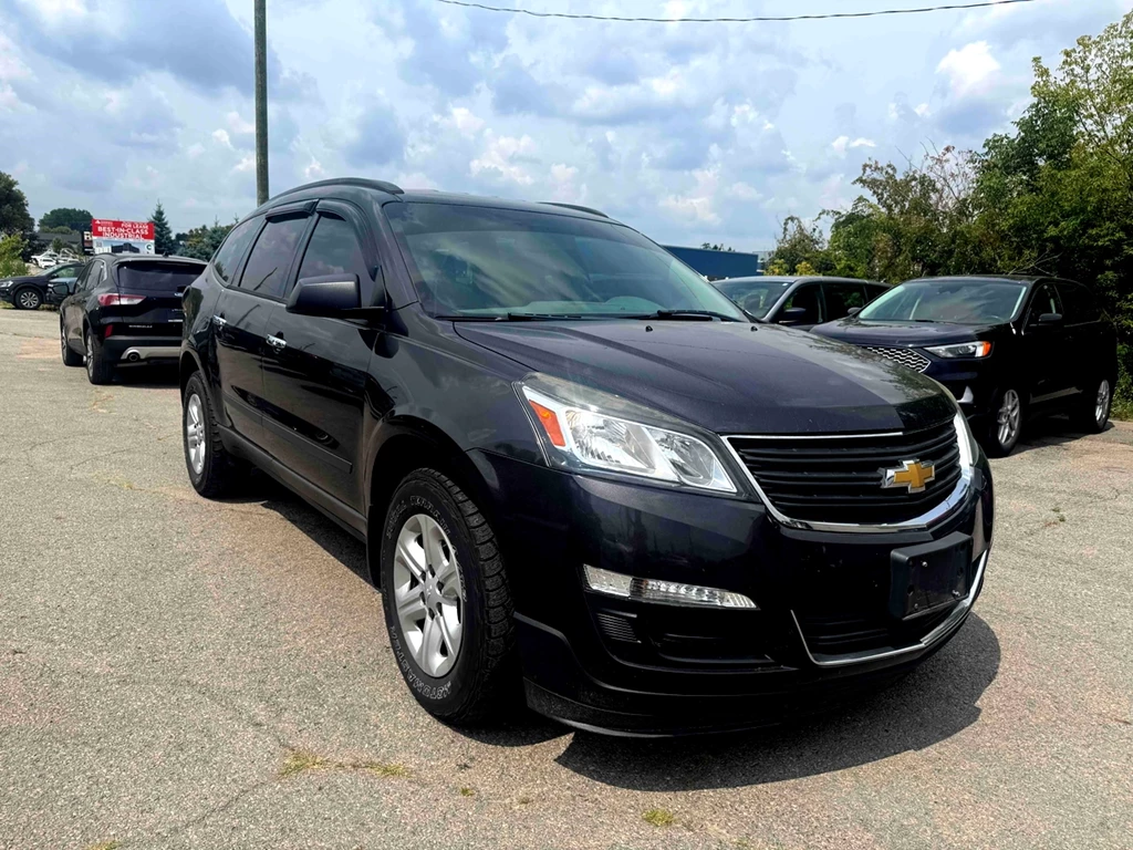 Used 2017 Chevrolet TRAVERSE AWD | 8 PASSENGER | 6.5-INCH 