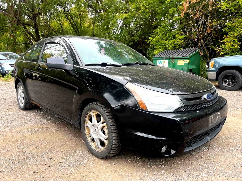 Used 2009 Ford FOCUS SE AS-IS | COUPE | TRACTION CONTROL | KEYLES 
