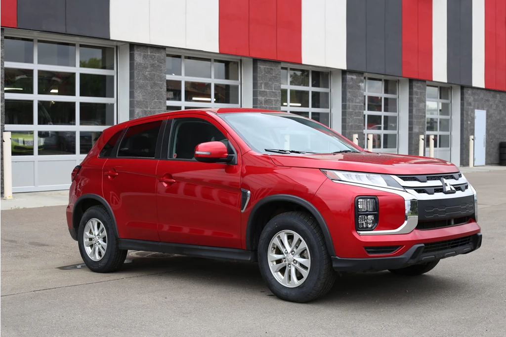 Used 2022 Mitsubishi RVR SE 