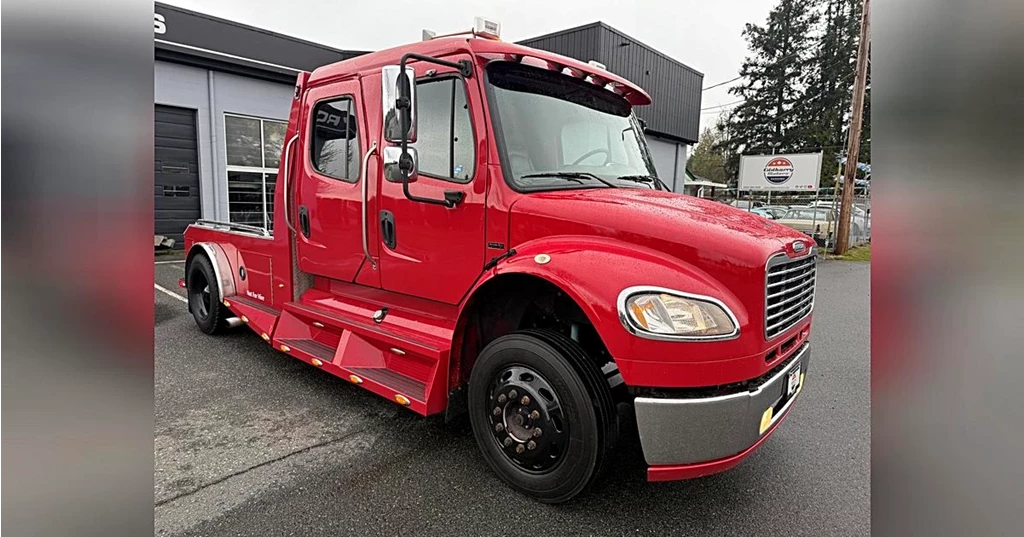 Used 2006 Freightliner M2 SPORT CHASSIS 