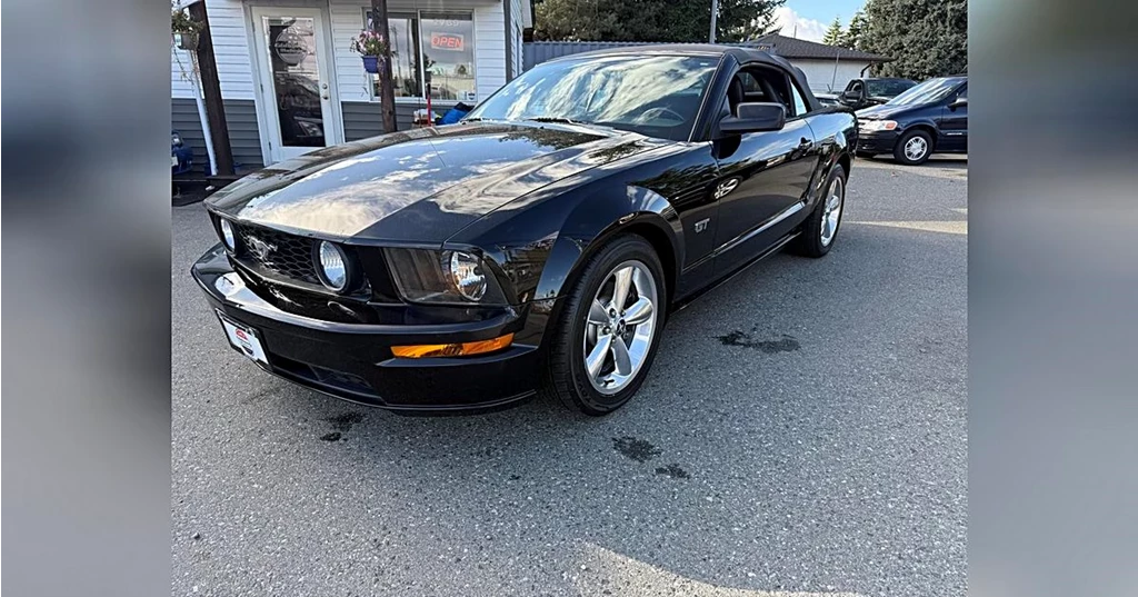 Used 2006 Ford MUSTANG 2DR CONV GT DELUXE 2dr Conv GT Deluxe