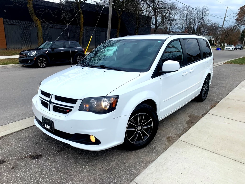Used 2016 Dodge GRAND CARAVAN R/T 