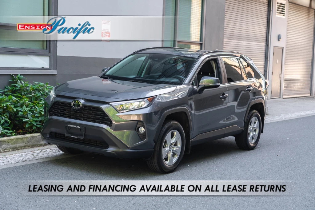 Used 2021 Toyota RAV4 XLE 4DR ALL-WHEEL DRIVE 