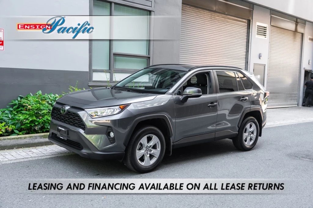 Used 2021 Toyota RAV4 XLE 4DR ALL-WHEEL DRIVE 