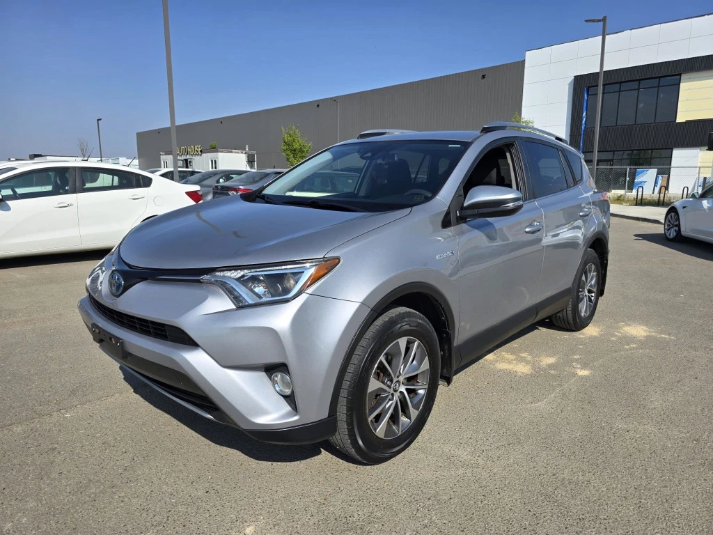 Used 2018 Toyota RAV4 HYBRID HYBRID LE+ AWD: BACKUP CAM 