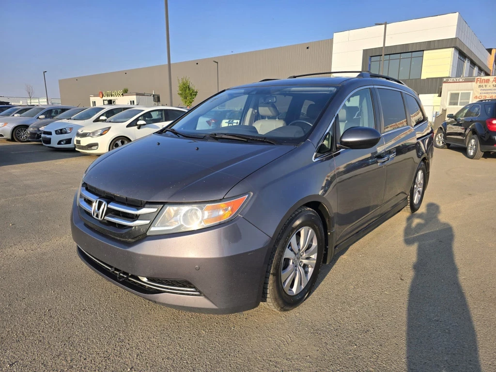 Used 2015 Honda ODYSSEY EXL: LEATHER*BACKUP CAM*ONE OWNER 