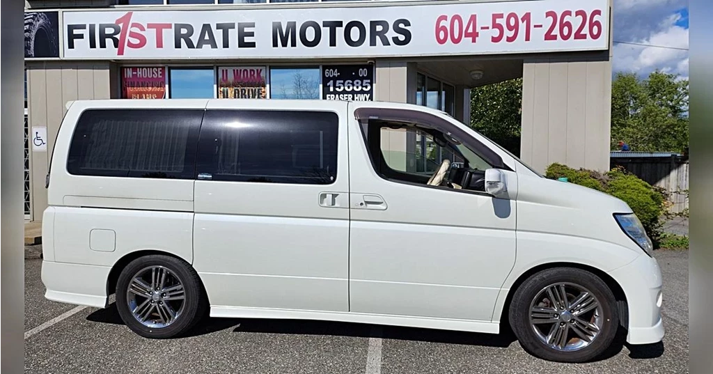 Used 2006 Nissan ELGRAND - FOUR WHEEL DRIVE FINANCING AVAILABLE.... Financing Available... OAC