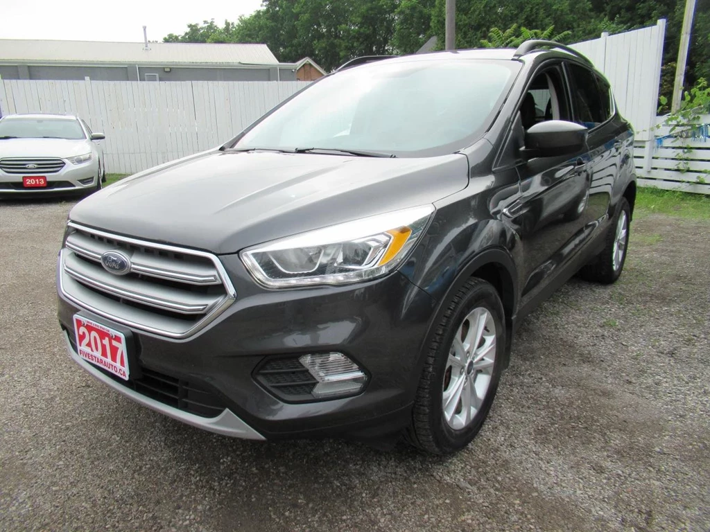 Used 2017 Ford ESCAPE SE
