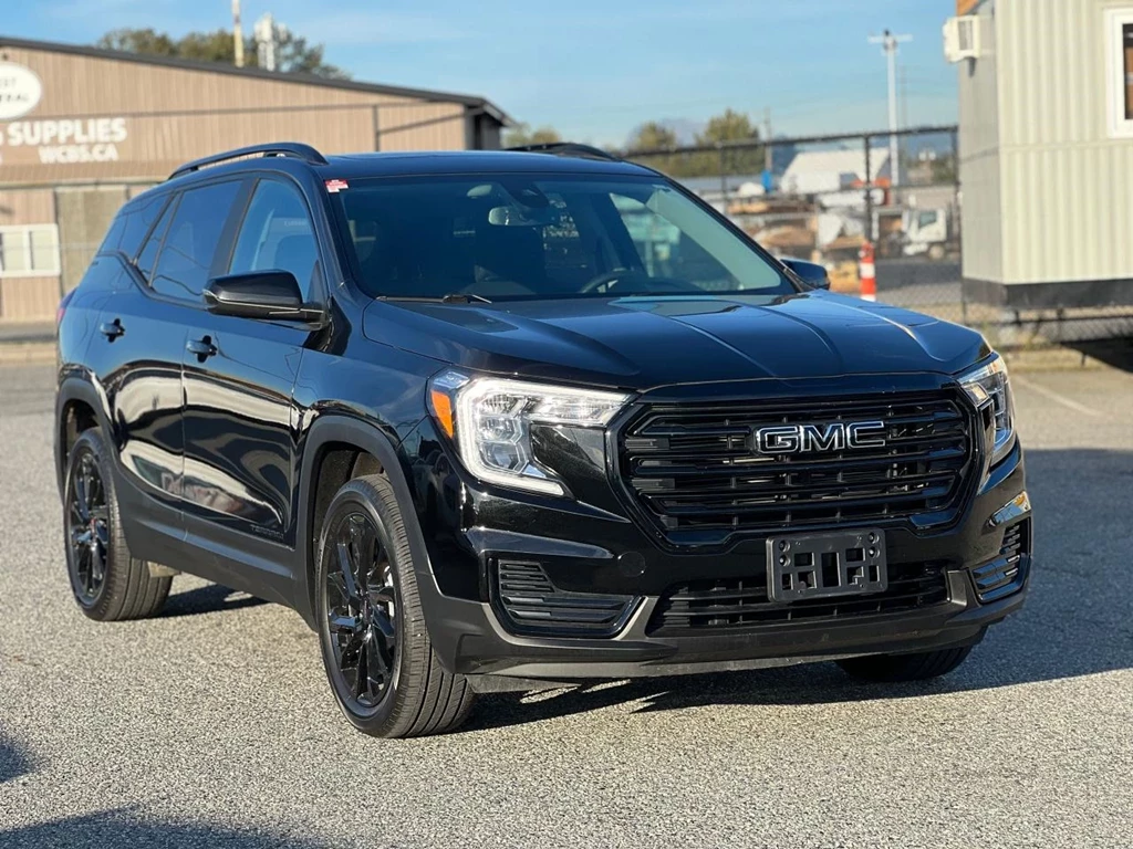Used 2023 GMC TERRAIN AWD 4DR SLE