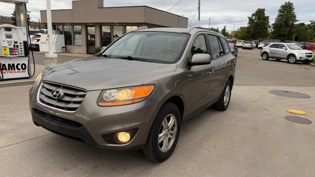 Used 2011 Hyundai SANTA FE FRONT-WHEEL DRIVE 4DR V6 AUTOMATIC GL 