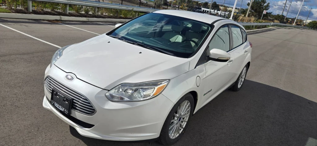 Used 2012 Ford FOCUS BASE 4DR HATCHBACK AUTOMATIC 