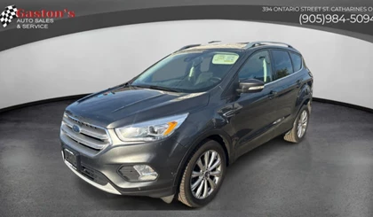 Used 2017 Ford ESCAPE TITANIUM 4WD NAV! HEATED SEATS 