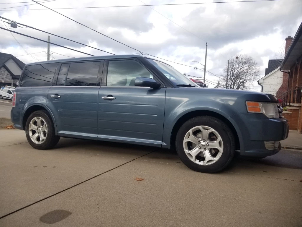 Used 2010 Ford FLEX 4DR SEL FWD 