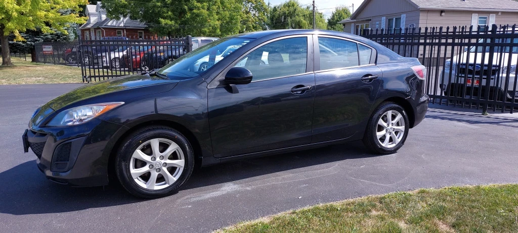 Used 2011 Mazda MAZDA3 4DR SDN GX 