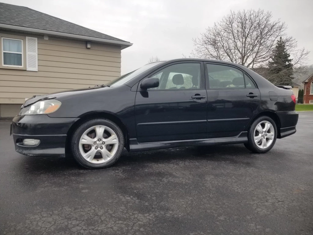 Used 2005 Toyota COROLLA 4DR SDN XRS 6-SPD MANUAL 