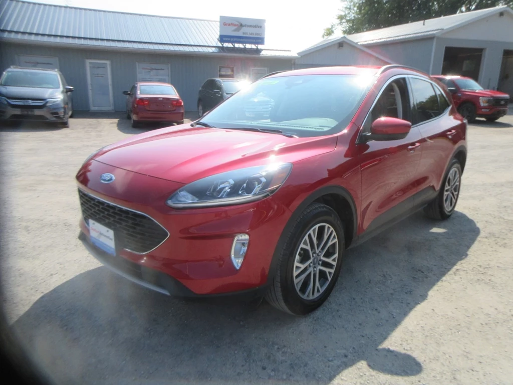 Used 2022 Ford ESCAPE SEL AWD 