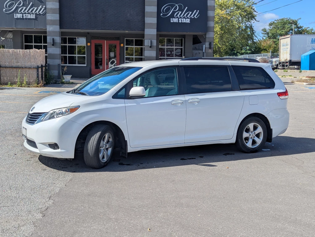 Used 2011 Toyota SIENNA LE 