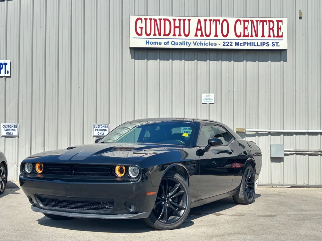 Used 2017 Dodge CHALLENGER RWD 2dr Cpe SXT Plus