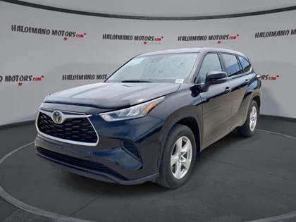 Used 2023 Toyota HIGHLANDER LE AWD | Heated Seats