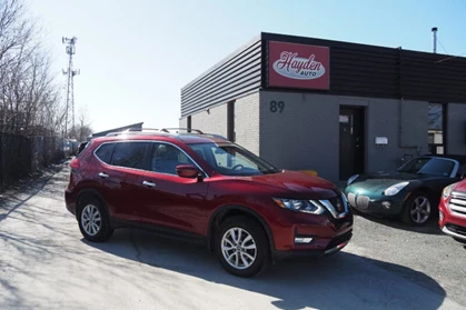 Used 2019 Nissan ROGUE SV AWD 