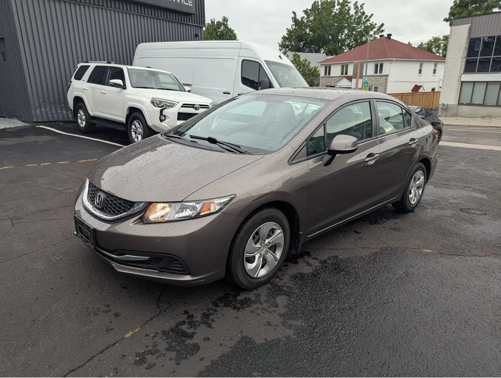 Used 2013 Honda CIVIC SDN LX 