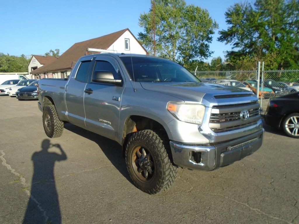 Used 2015 Toyota TUNDRA 4WD Double Cab 146 5.7L SR