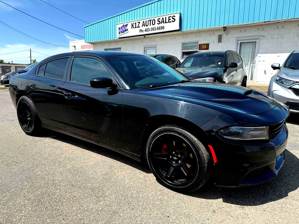 Used 2019 Dodge CHARGER SXT 