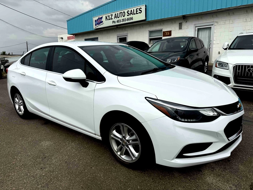 Used 2018 Chevrolet CRUZE LT 