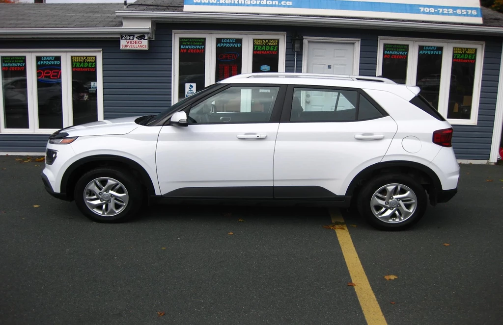 Used 2022 Hyundai VENUE 